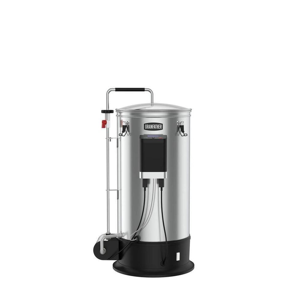 Grainfather Connect G30 V3 bryggemaskin i rustfritt stål med sort base og kontrollpanel.