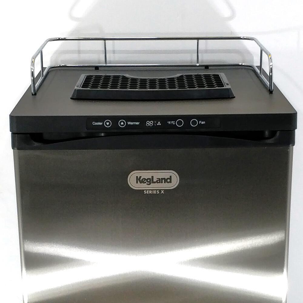 Series X Kegerator - kun kjøleskap Plass til 4 Corneliusfat