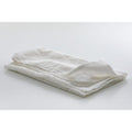 Hvit, sammenbrettet 80x80 cm nylon filterduk for ost med 200 micron maskestørrelse.