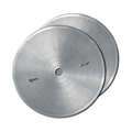 To Grainfather G30, to runde, perforerte silplater i metall med rullede kanter.