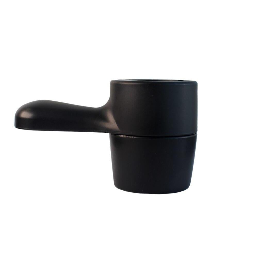 Svart iTap PET-adapter for fylling av PET-flasker.