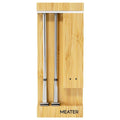Meater Pro Duo smart steketermometer i bambuslader med to sølvfargede prober.