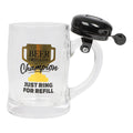 Morsomt ølglass 400ml med gulltrykk "Beer Drinking Champion Just Ring For Refill" og svart bjelle på hanken.